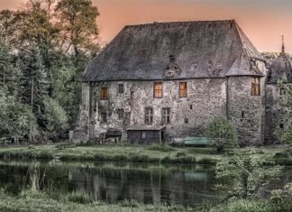 What You Need to Know When Investing in Old Properties What You Need to Know When Investing in Old Properties